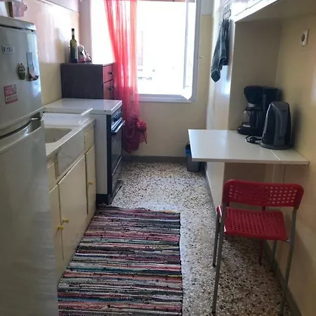 Apartment Vintage , 700m From Metro